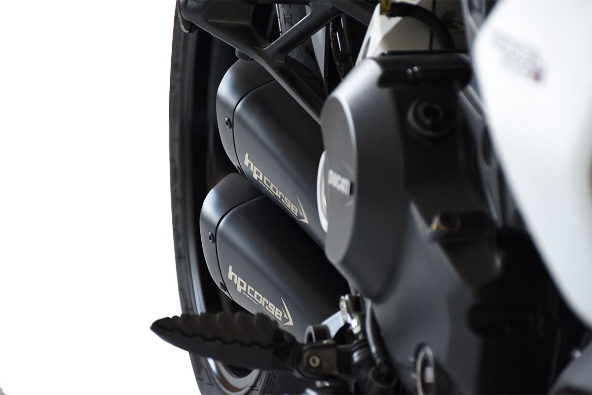 HYDROFORM SHORT R BLACK 公式画像 3