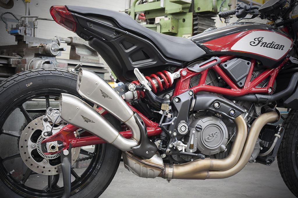 HYDROFORM SHORT SATIN 公式画像 4