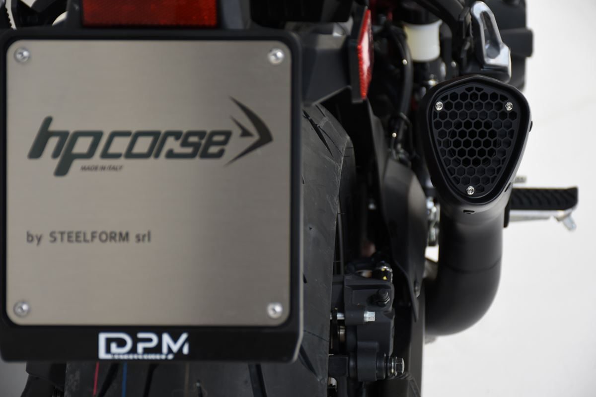 HYDROFORM SHORT R BLACK 公式画像 7
