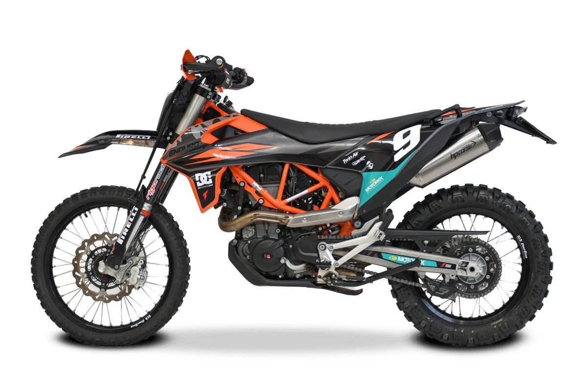 690 ENDURO 2021-2024 公式画像 1